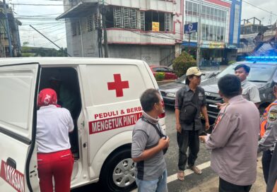 Aksi Cepat AKBP Iwan Muri Saat Evakuasi Korban Kecelakaan Lalu Lintas di Jalan Raya Tirtayasa Cilegon