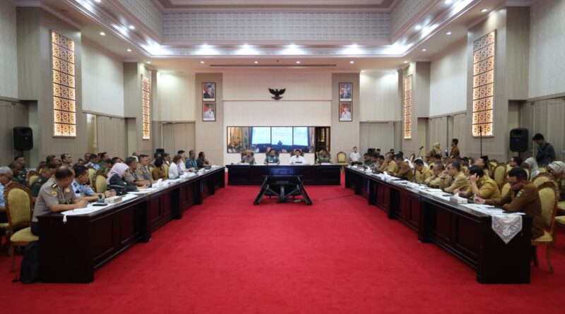 Kapolda Banten Paparkan Program Ketahanan Pangan dalam Kunjungan Peserta Lemhannas Kapolda Banten Paparkan Program Ketahanan Pangan dalam Kunjungan Peserta Lemhannas