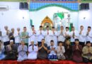 Cik Ujang Siapkan Hewan Kurban dan Serahkan Bantuan Saat Safari Jumat di Masjid Al-Ikhlas