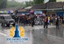 Cuaca Ekstrem Tak Halangi Aksi, Massa Rakyat Memanggil Terus Menggema