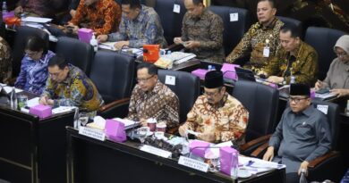Mendagri Pastikan Sistem Data Kemendagri Terhubung dengan Satu Data Indonesia Mendagri Pastikan Sistem Data Kemendagri Terhubung dengan Satu Data Indonesia