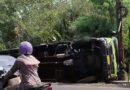 Truk Terguling Depan Hyatt Regency, Pengendara Diminta Waspada Palagan Truk Terguling Depan Hyatt Regency, Pengendara Diminta Waspada Palagan