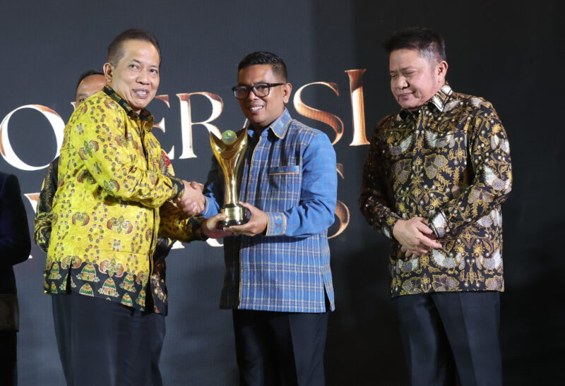 Koperasi Award 2026, Gubernur Banten Andra Soni Raih Bakti Nayaka Mahambara