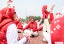 Peringati HUT ke-81 RI, Tinawati Andra Soni Tekankan Pentingnya Gotong Royong