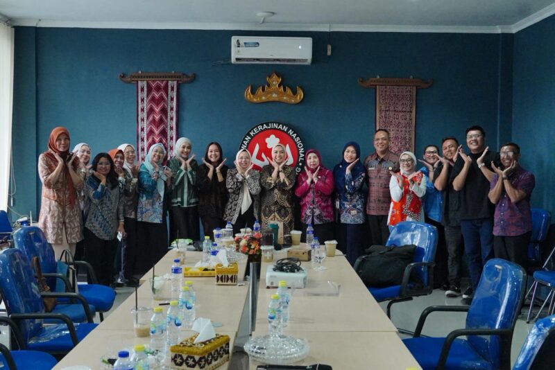 Dekranasda Lampung Dorong Kriya Lokal Naik Kelas, Tapis hingga Sulam Usus Siap Go Nasional