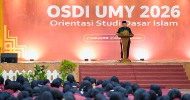 Ketua BPH UMY Tekankan Pentingnya Prestasi Akademik dan Nilai Islam