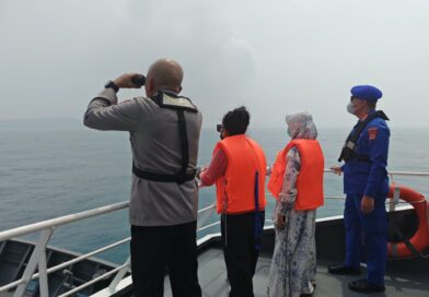 Operasi SAR Hari Kelima, Polda Banten Intensifkan Pencarian di Pulau Sertung Operasi SAR Hari Kelima, Polda Banten Intensifkan Pencarian di Pulau Sertung