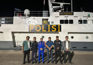 Berjuang 12 Jam di Laut, Polair dan PWI Banten Sisir Ujung Kulon Cari Lima Wartawan yang Hilang Berjuang 12 Jam di Laut, Polair dan PWI Banten Sisir Ujung Kulon Cari Lima Wartawan yang Hilang