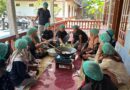 Mahasiswa UMY Dampingi Warga Garongan Olah Kelapa Jadi Minyak Bernilai Tambah