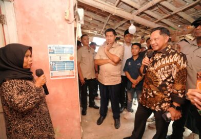 Mendagri Tito Tinjau Program BSPS di Purwakarta, Pastikan Berjalan Optimal Mendagri Tito Tinjau Program BSPS di Purwakarta, Pastikan Berjalan Optimal