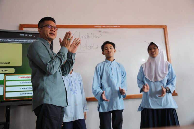 KDS Tekankan Pentingnya Revitalisasi Sekolah dan Digitalisasi Pembelajaran KDS Tekankan Pentingnya Revitalisasi Sekolah dan Digitalisasi Pembelajaran